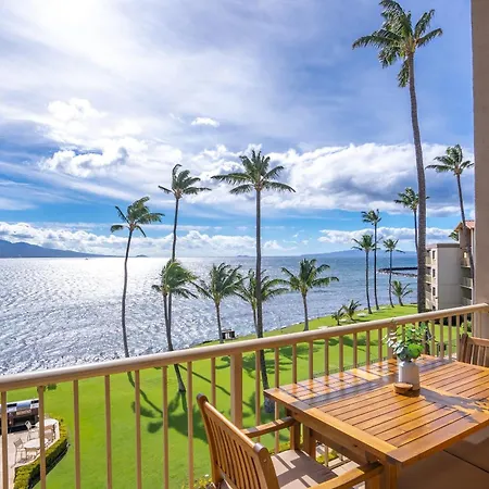 New Oceanfront Penthouse At Maalaea In South Mauiヴィラ